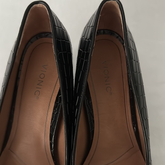 Vionic Kit Josie Croc Black Croc-Embossed Leather Women's Pumps 10 NWOB - Picture 7 of 12